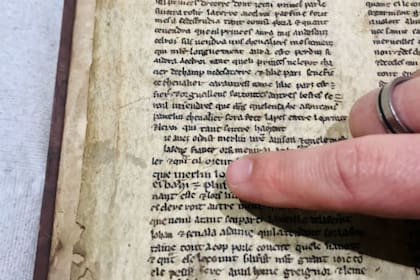 Detalle de uno de los fragmentos que muestra el nombre Merlín