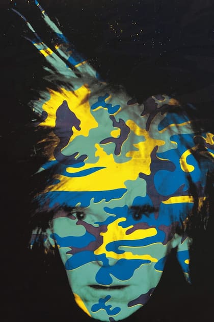 Detalle del autorretrato de Andy Warhol de la serie Fright Wigs (1986), vendido en Sotheby’s por 18,7 millones de dólares