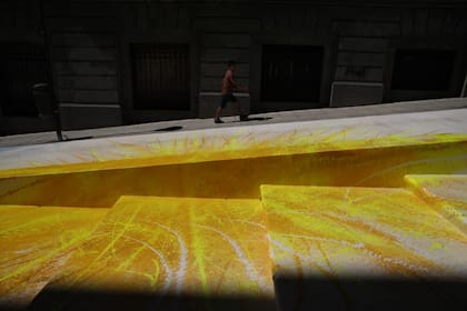 Detalle del mural de Segatori dedicado a la "Scaloneta" sobre la escalera de la calle Lavalle, entre Leandro Alem y 25 de Mayo