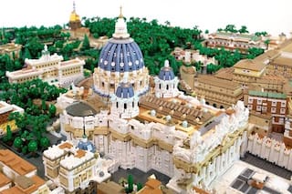 Una réplica del Vaticano, el estado más pequeño de la Tierra, en 67.000 piezas de LEGO