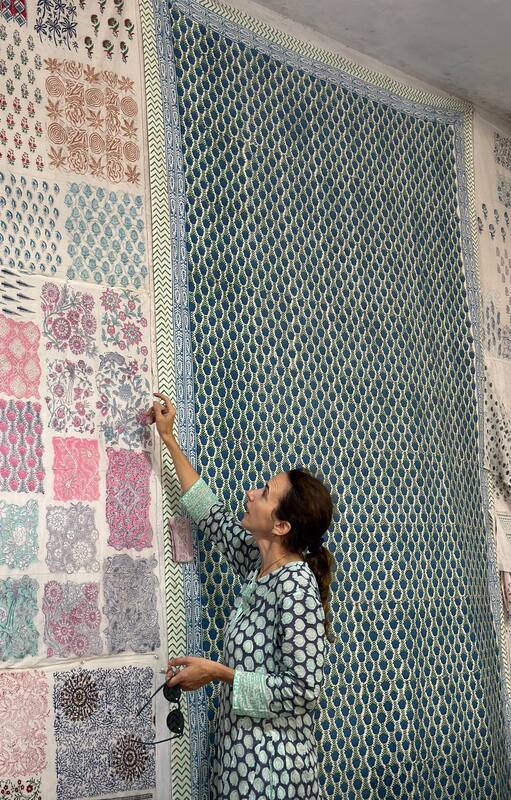 Detalles de los vibrantes estampados block print, cada uno realizado a mano y lleno de historia y color