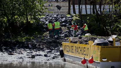 En un expediente impulsado por vecinos afectados por la contaminación de la cuenca Matanza-Riachuelo, en 2008 la Corte Suprema ordenó el saneamiento