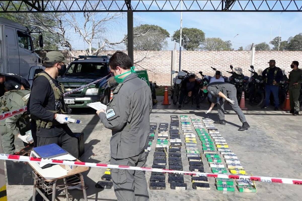 Detectan un camión con 265 kilos de cocaína ocultos en tanques de combustible, en Chaco