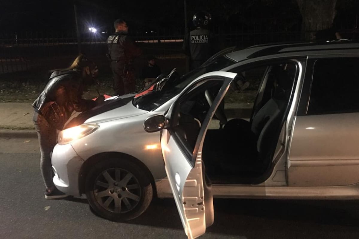 Detención de ladrones que asaltaban a ciclistas en la zona de Parque Sarmiento