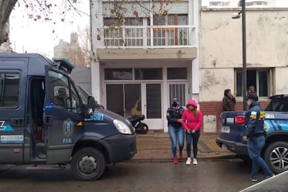 Detención de los sospechosos de haber cometido un atentado con una bomba molotov contra una fiscalía de Rosario