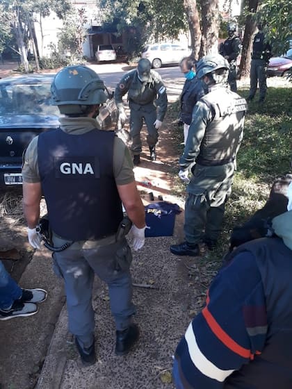 Detención de presuntos traficantes de armas que proveen de fusiles y pistolas a los narcos brasileños en la Triple Frontera