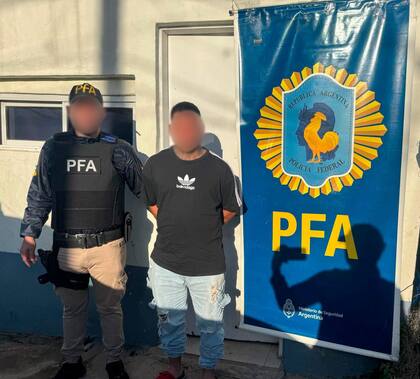 Detenido por la Policía Federal Argentina durante el operativo