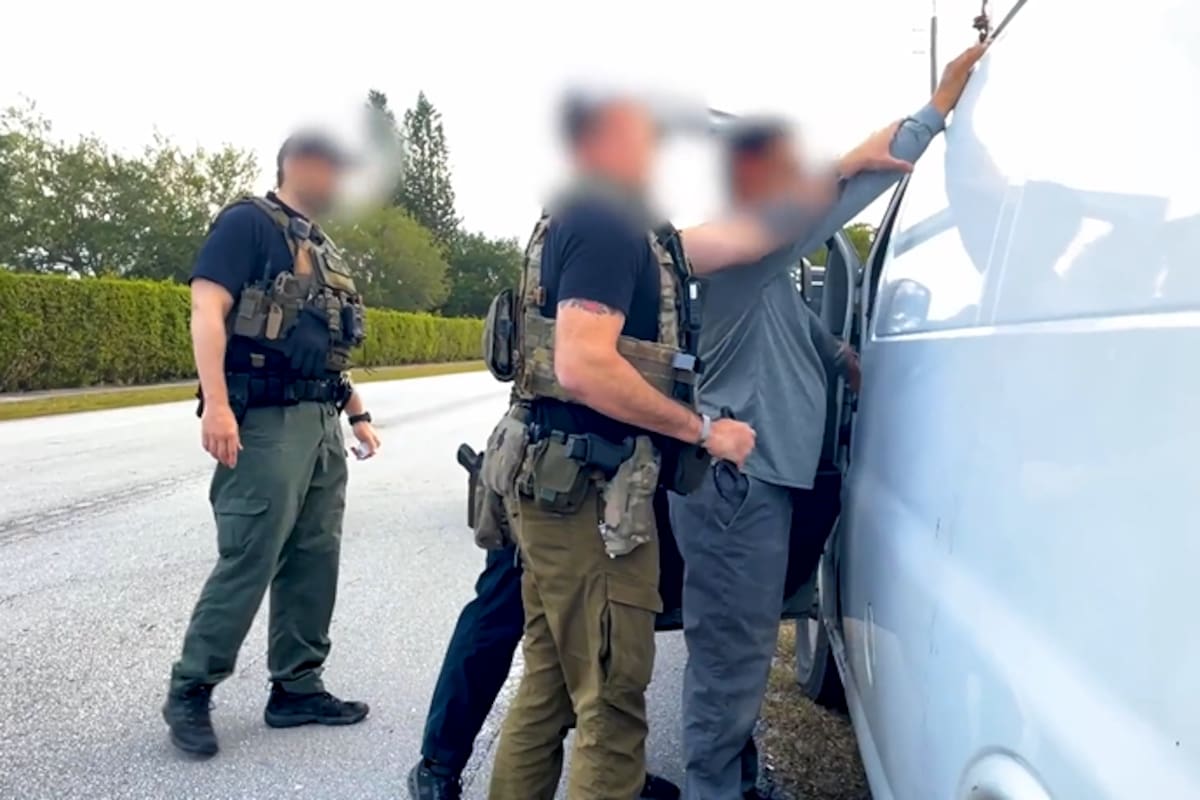 Detenidos y redadas masivas en EE.UU.