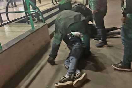 Detienen a los presuntos asesinos del colectivero de la línea 620, José Barrientos