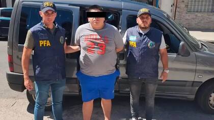 Detienen a un hombre acusado de matar a tiros a su amigo por venganza y estar 6 meses prófugo