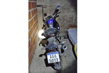Detuvieron a dos delincuentes que mataron a un empresario en Villa Ballester: esta sería la moto en la que se movilizaban los ladrones al momento del crimen
