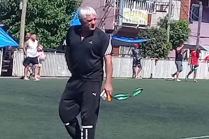 El sospechoso fue detenido cuando dirigía un partido de fútbol