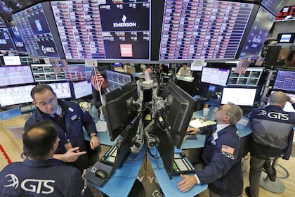 Deuda. Las acciones de empresas argentinas en Wall Street suben hasta 9% en el premarket