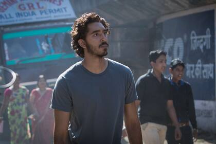 Dev Patel interpreta a David Copperfield, en la última versión del clásico de Charles Dickens
