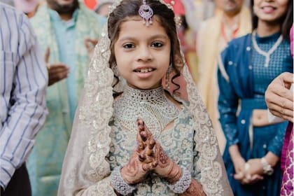 Devanshi Sanghvi creció rodeada de lujo gracias al multimillonario negocio de su padre