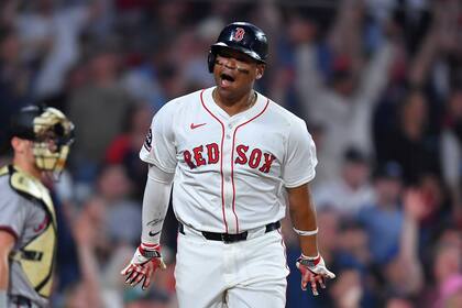 Devers dispara jonrón en la 9na y Medias Rojas superan 7-6 a Bravos
