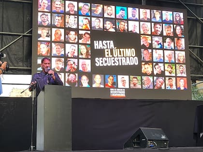 “Hasta que no los veamos volver, no vamos a creer”, repiten los familiares ante las negociaciones por un posible acuerdo de paz