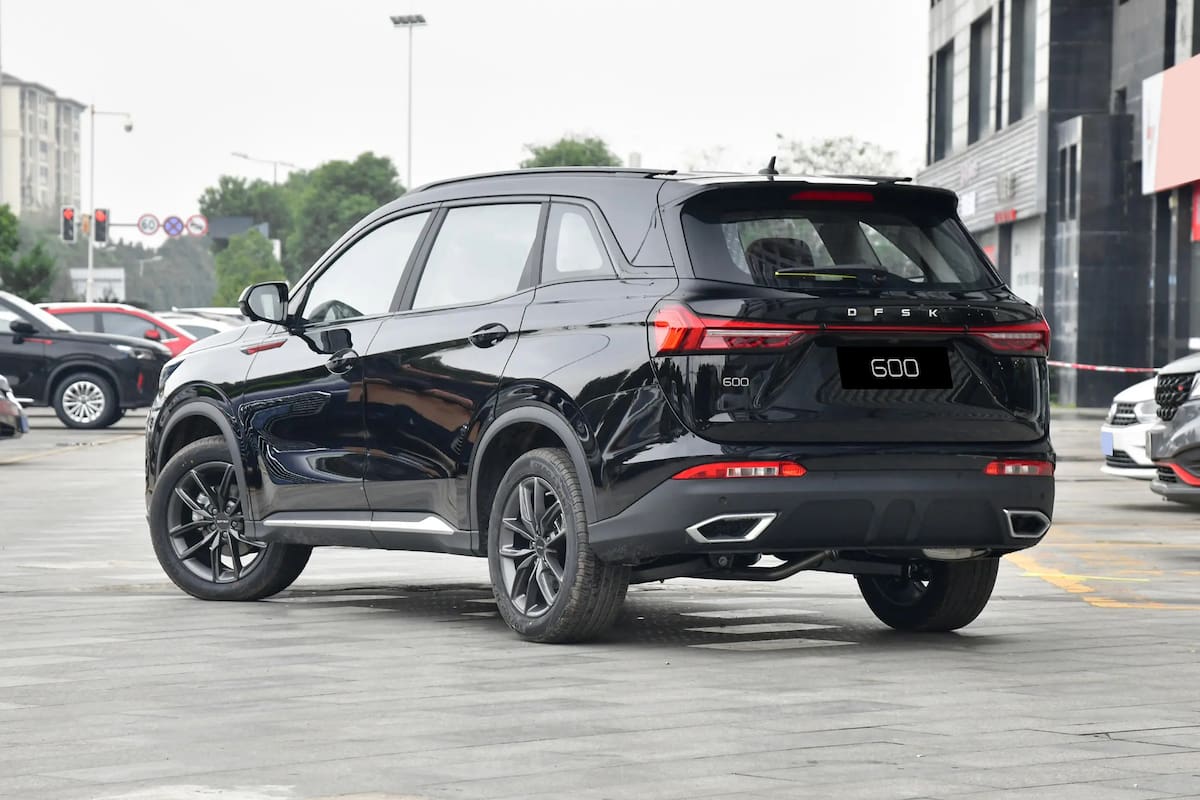 DFSK lanzó el Glory 600 en la Argentina, su nuevo SUV con siete asientos