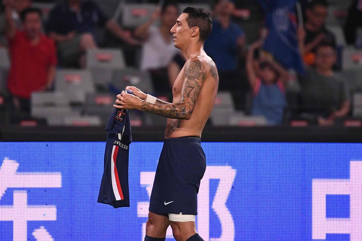 Di María anotó un golazo, que le dio otro título a PSG. Aquí, su festejo.