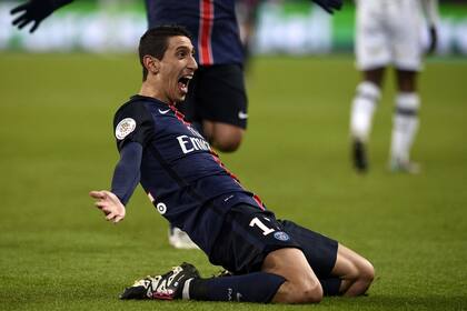 Di María convirtió dos veces para la goleada de PSG