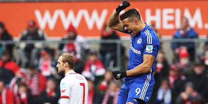 Di Santo volvió a festejar en Schalke 04