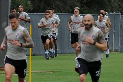 Día 1 de la pretemporada de River en los Estados Unidos, con Bruno Zuculini y Javier Pinola al frente del pelotón