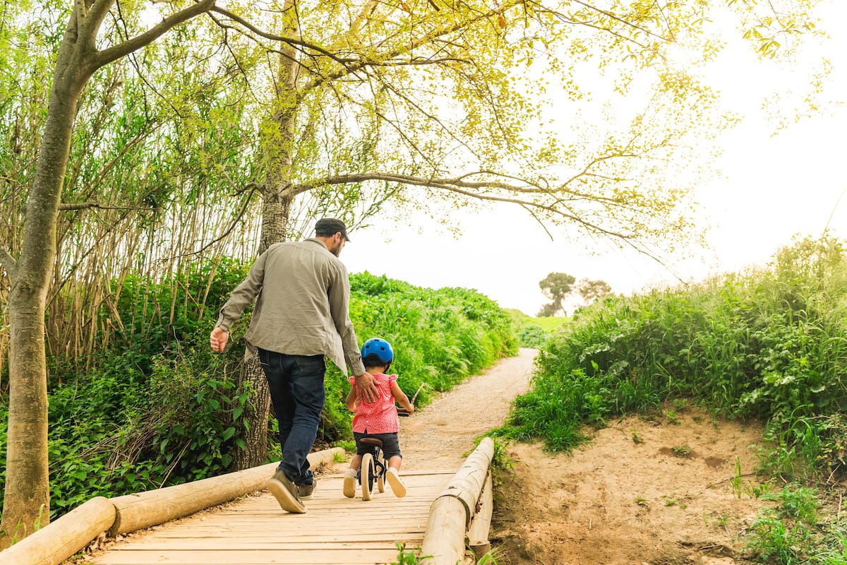 Día del Padre: consejos más entrañables y algunas vivencias atesoradas que surgieron entre preguntas difíciles, mochilas escolares y abrazos reparadores