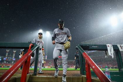 Diamondbacks y Rojos suspenden su juego tras 6 entradas por lluvia y lo reanudarán el sábado