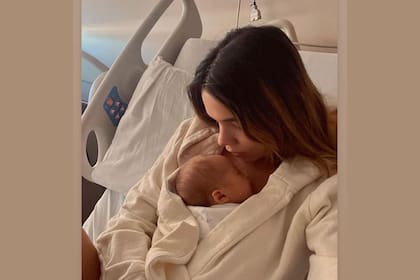 Diana Arnopoulos y la primera imagen pública del pequeño Noah