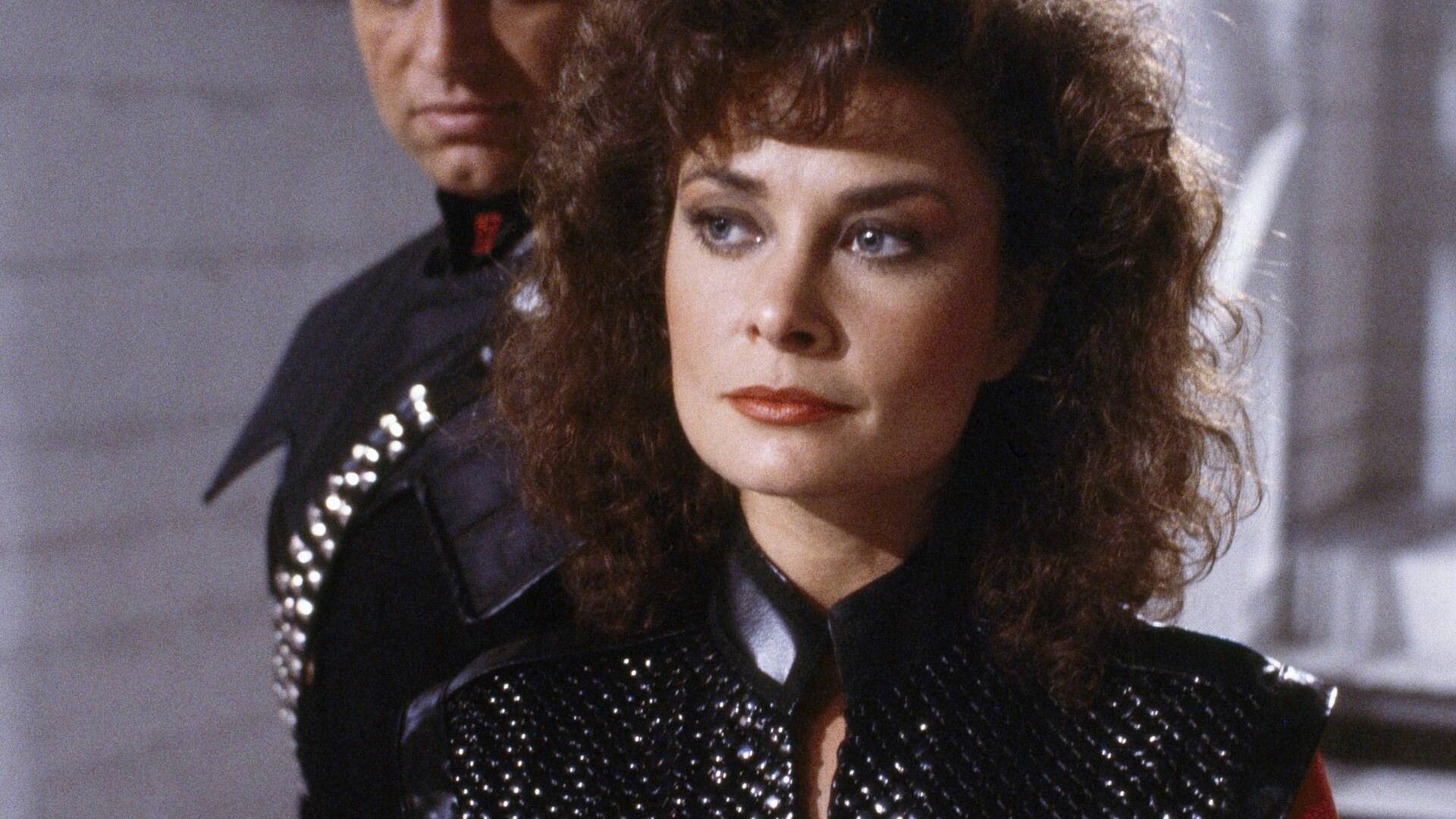 Diana (Jane Badler), la irresistible malvada de V - Invasión extraterrestre
