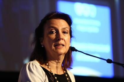 Diana Mondino en el 28 Simposio Internacional de Economía.
