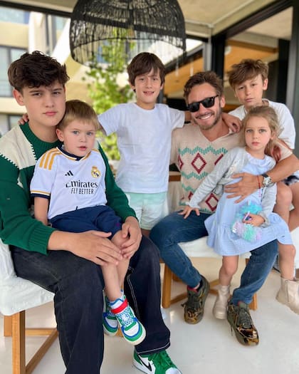 Días atrás, Benjamín Vicuña reveló que planea tomarse vacaciones con sus cinco hijos