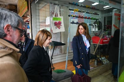 Días atrás Bullrich encabezó una recorrida de La Libertad Avanza por Lugano moviéndose como candidata