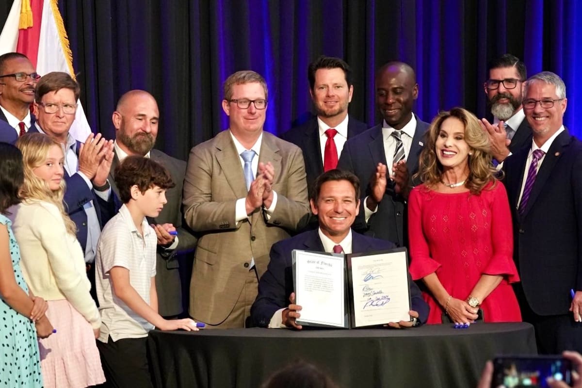 Días atrás, el gobernador Ron DeSantis firmó el presupuesto "Enfoque en el futuro de Florida" para el año fiscal 2024-2025