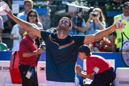 Díaz Acosta, en su primera final ATP, recibe la ovación del Buenos Aires