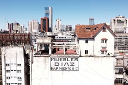 Diaz decidió levantar el chalet en la terraza del edificio para utilizarlo como un lugar de descanso