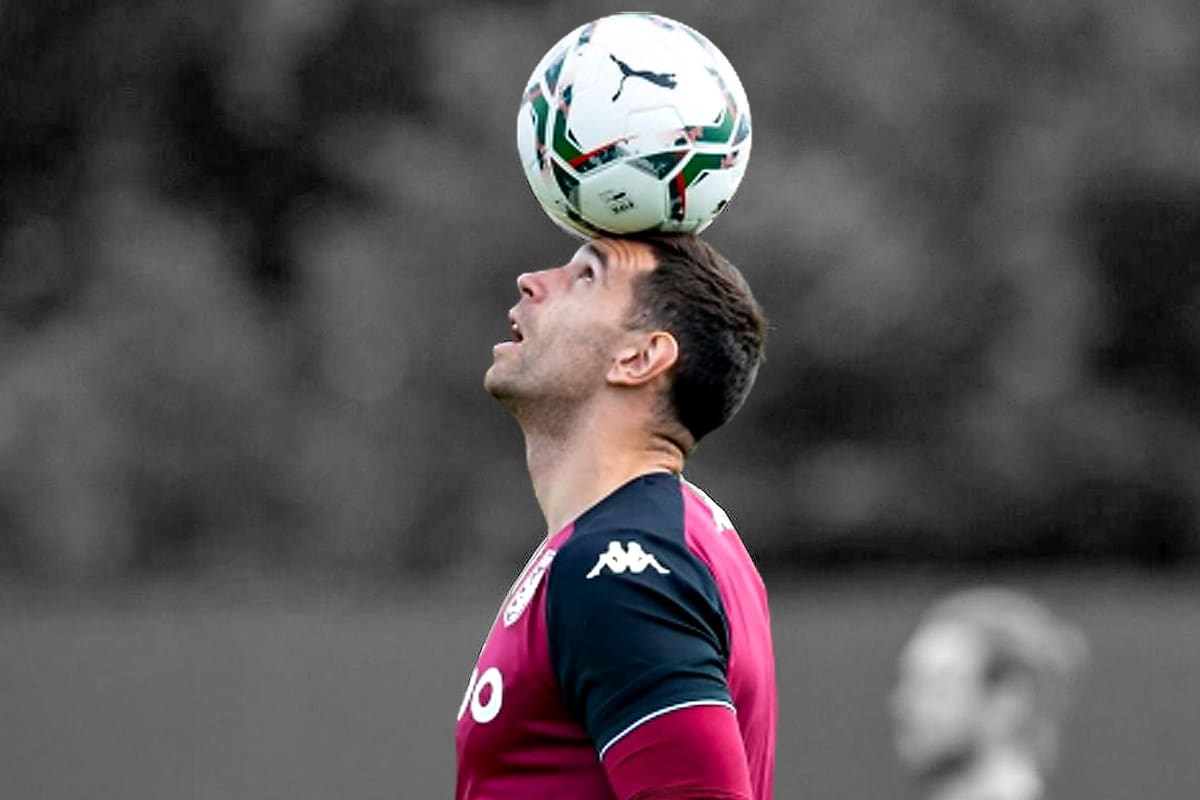 Dibu Martínez hace terapia individual desde hace cuatro años. Foto: Instagram