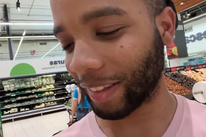 Dice que llegar a otro país se sintió como llegar a otra dimensión (Foto: Instagram: @omaritoinforma)