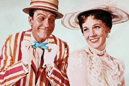 Dick Van Dyke y Julie Andrews en Mery Poppins