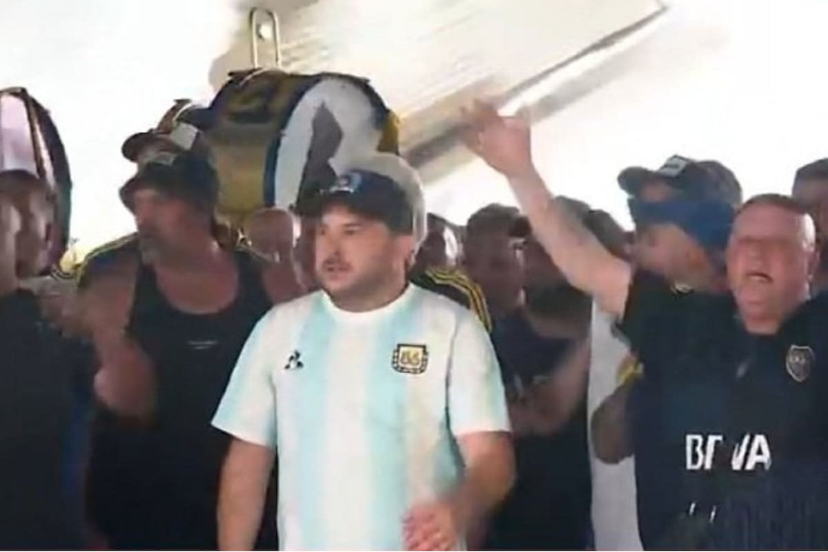 Diego Brancatelli, cuando entró al Maracaná con La 12
