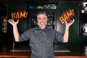 Diego Cabrera está al frente de Salmón Gurú, el bar que acaba de ser elegido número 15 entre los mejores del mundo.