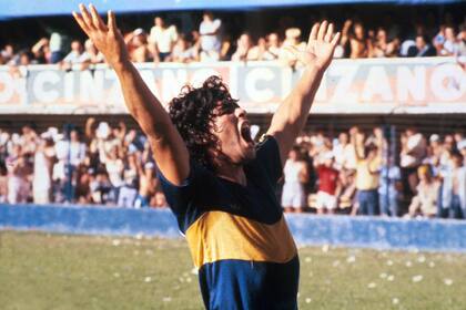 Diego celebra un gol, en el inolvidable 1981