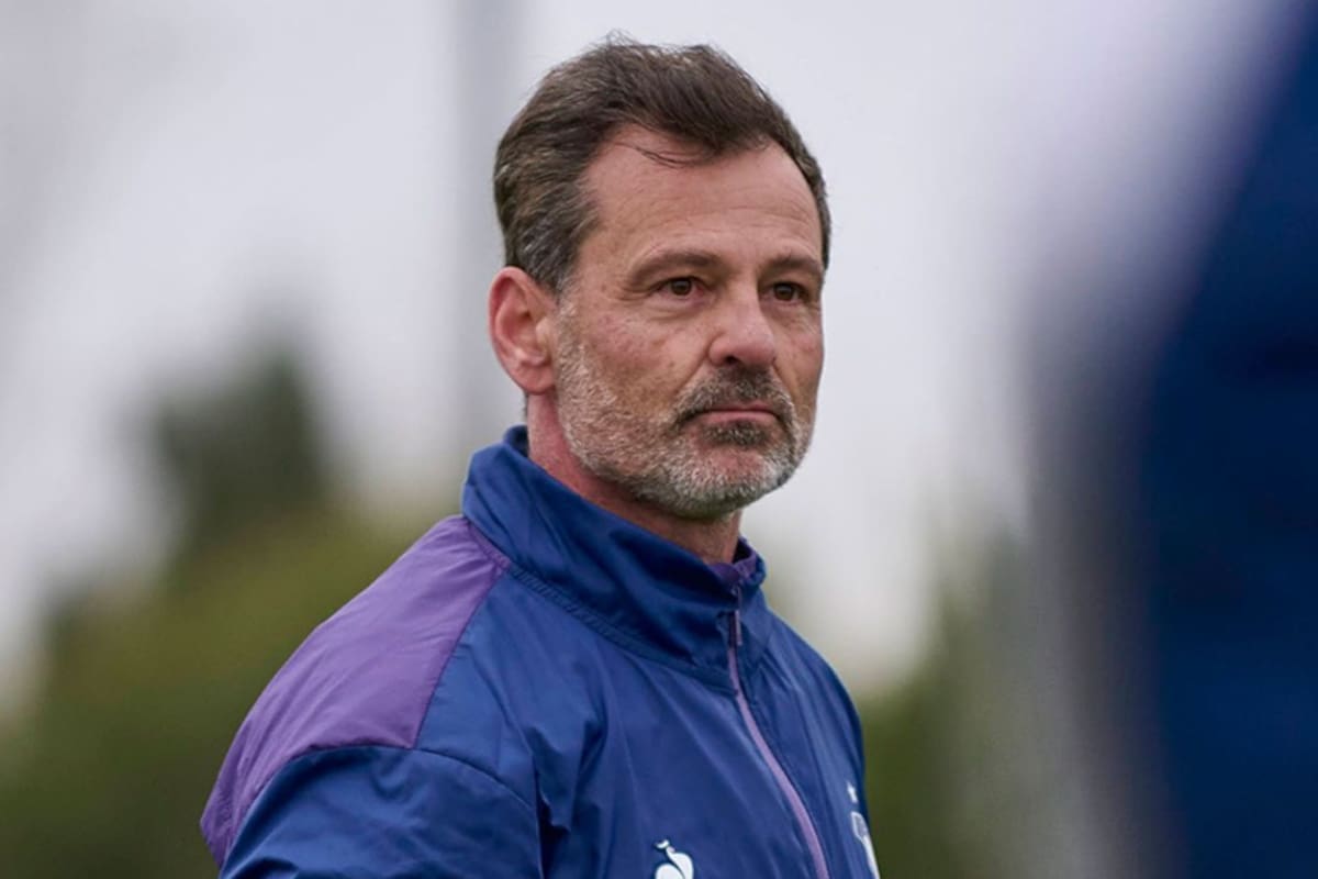 Diego Cocca, con la ropa de trabajo de Talleres, donde no llegó a dirigir ningún partido oficial