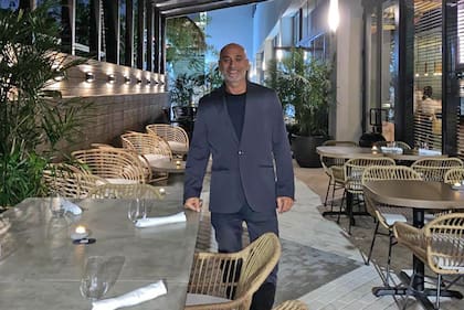 Diego D'Alvia: "Siempre me gustó viajar para nutrirme de lo que estaba pasando afuera y para mediados de los ‘90 ya se veía venir la movida de los festivales de música de la noche y nosotros fuimos los pioneros en traer a Buenos Aires a los DJ’s internacionales”
