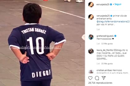 Diego Fernando Maradona durante su primer día de entrenamiento en el club Tristán Suárez