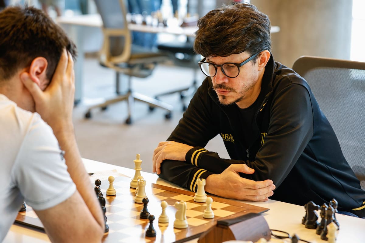 Diego Flores empató con Federico Pérez Ponsa en la última fecha del Campeonato Argentino De Ajedrez y quedó en la historia por ganar la 100ª realización y por igualar el récord de ocho conquistas de Miguel Najdorf.