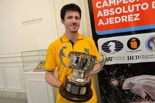 Diego Flores: el ajedrecista versátil y atrevido que ganó el Olimpia de Plata