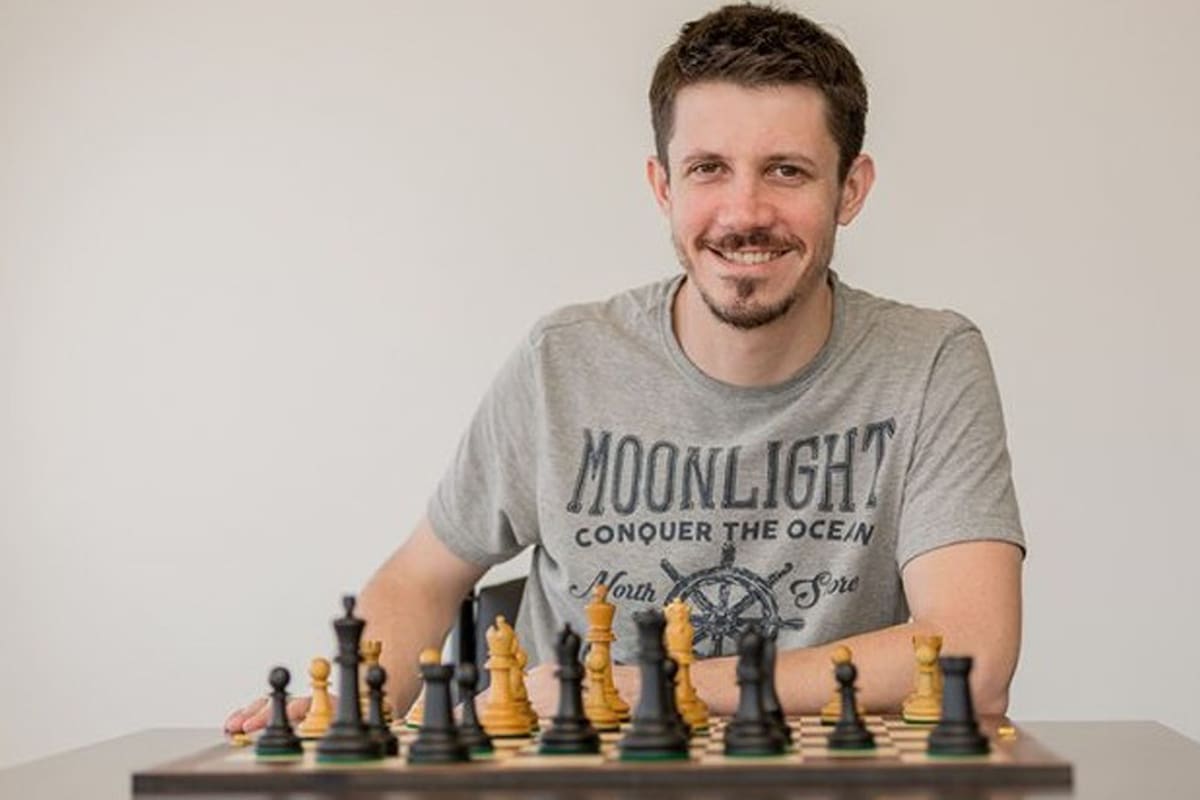 Diego Flores y su partida ante Jaime José Romero Barreto en Mar del Plata