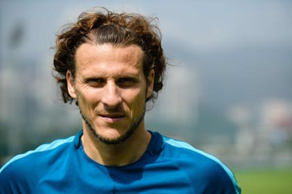 Diego Forlán: el adiós a un grande del fútbol uruguayo y una destacada figura mundial