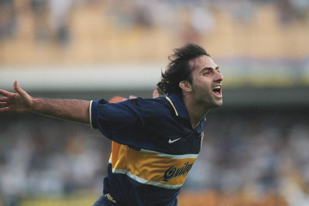 Diego Latorre jugó en Boca desde 1987 a 1992 y luego entre 1996 y 1998; le hizo varios goles a River